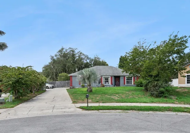 2nd image of 102 Baypoint Dr, Davenport, FL 33837 | MLS# P4939642
