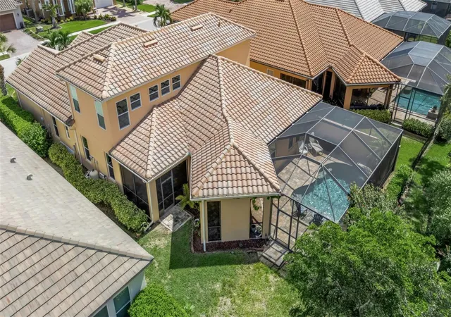 Photo 2 of Single family home for sale at 10310 Eastwood Dr, Bradenton, FL 34211 | MLS# A4703527 | Listing updated on 2026-10-28
