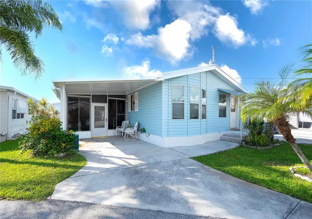 Photo 1 of Manufactured home for sale at 2062 Champion St, Sarasota, FL 34231 | MLS# A4704011 | Listing updated on 2026-09-01