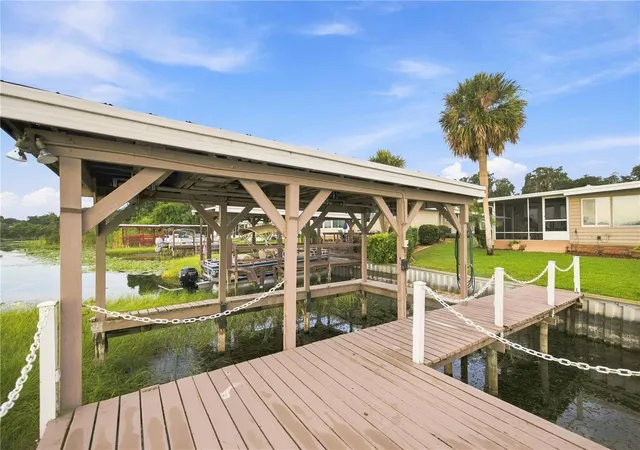 Photo 3 of Manufactured home for sale at 15 Sunrise Trl, Fruitland Park, FL 34731 | MLS# OM731275 | Listing updated on 2026-08-31