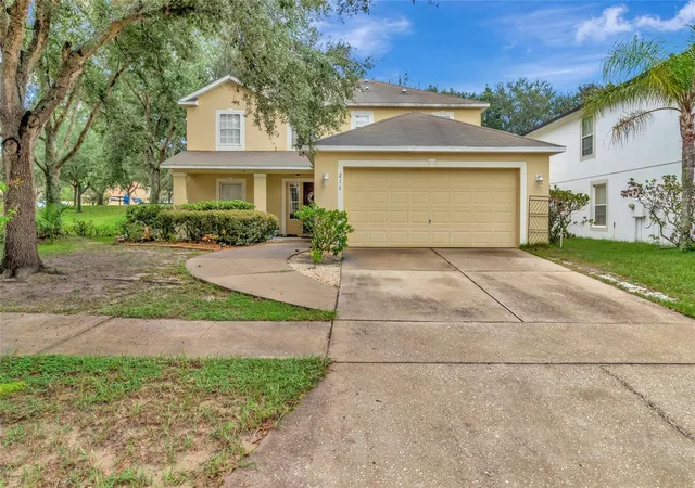 Photo 1 of Single family home for sale at 216 Tres Reyes Ln, Groveland, FL 34736 | MLS# G5117122 | Listing updated on 2026-08-31