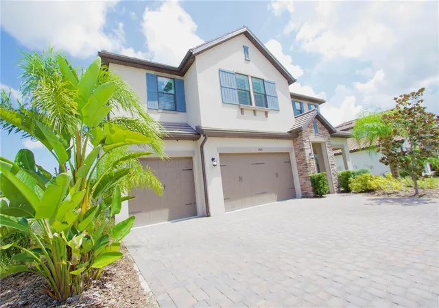 Photo 2 of Single family home for sale at 19825 Cypress Bridge Dr, Odessa, FL 33556 | MLS# W7889034 | Listing updated on 2026-09-27