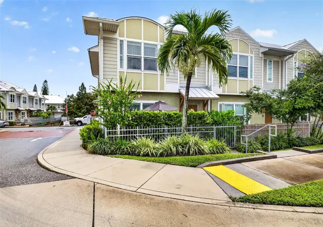 1st image of 119 N Betty Ln, Clearwater, FL 33755 | MLS# TB8543822
