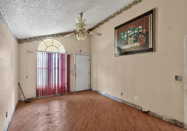 Photo 2 of Single family home for sale at 1301 W 11th St, Sanford, FL 32771 | MLS# O6437728 | Listing updated on 2026-08-31