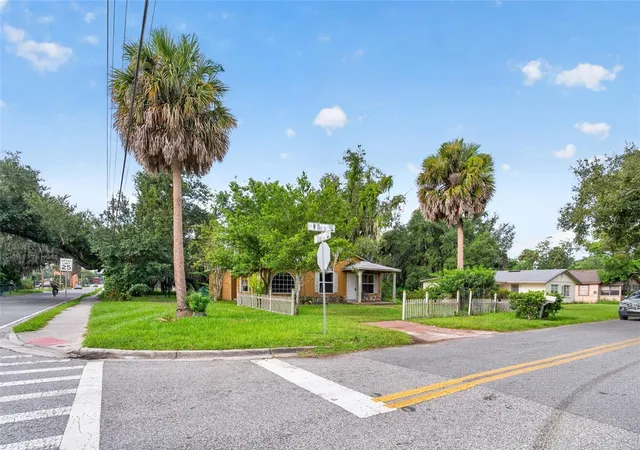 Photo 30 of Single family home for sale at 1301 W 11th St, Sanford, FL 32771 | MLS# O6437728 | Listing updated on 2026-08-31