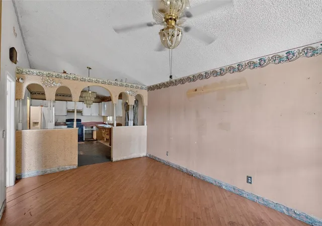 Photo 4 of Single family home for sale at 1301 W 11Th St, Sanford, FL 32771 | MLS# O6437728 | Listing updated on 2026-08-31