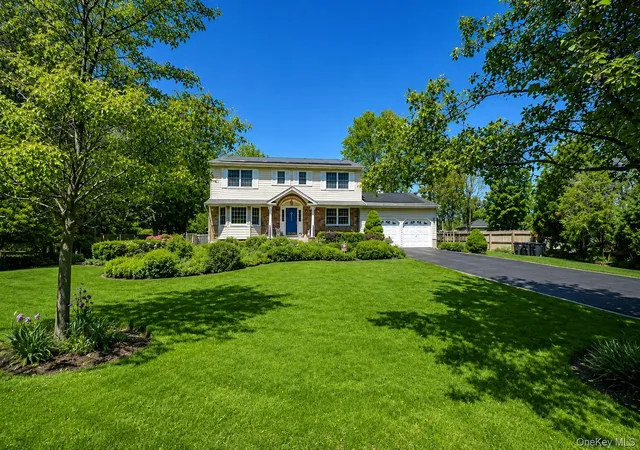 4th image of 220 Windsor Ave, Islip, NY 11718 | MLS# 999271