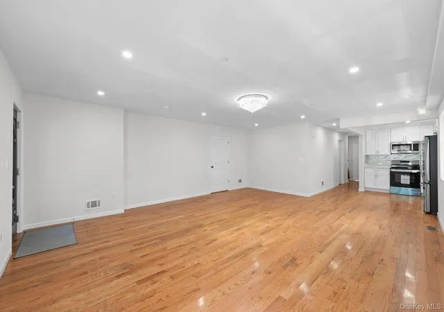 2nd image of 11620 145th St, New York, NY 11436 | MLS# 1034667