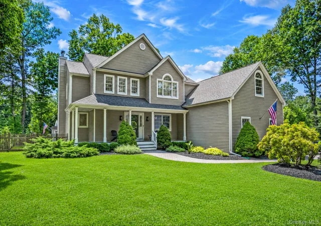 Photo 1 of Sale Pending at 15 Cedar Ln, Brookhaven, NY 11772 | MLS# 1035577 | Listing updated on 2026-09-01