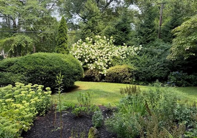 28th image of 12 Robin Ln, Huntington, NY 11743 | MLS# 1038633