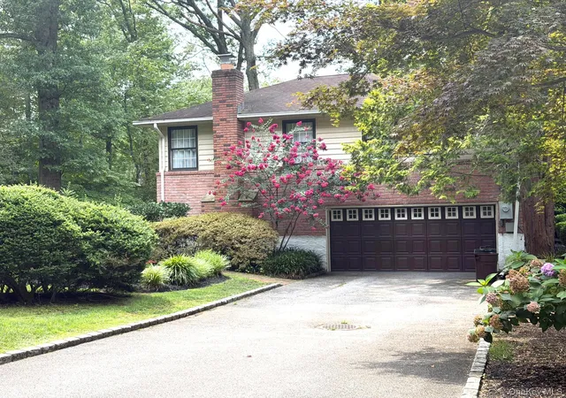 4th image of 12 Robin Ln, Huntington, NY 11743 | MLS# 1038633