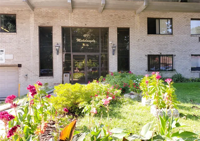 2nd image of 687 Bronx River Rd #1J, Yonkers, NY 10704 | MLS# 1039130