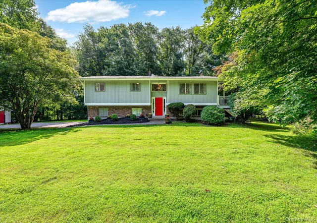 Photo 1 of Sale Pending at 119 Bonnie Brae Ct, Somers, NY 10527 | MLS# 1039317 | Listing updated on 2026-09-04