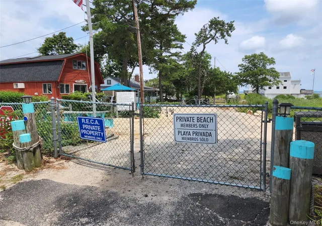 4th image of 100 Reeves Bay Trl, Southampton, NY 11901 | MLS# 1040168