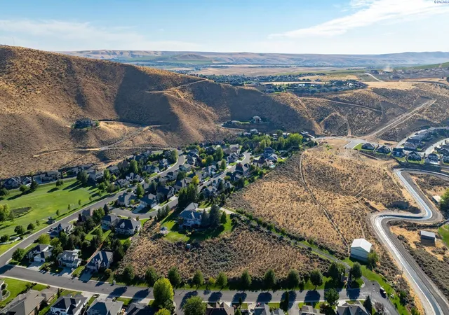4th image of 1361 Gage Blvd, Richland, WA 99352 | MLS# 295500