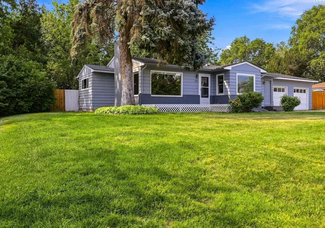 1st image of 1613 W 9th Ave, Kennewick, WA 99336 | MLS# 295589