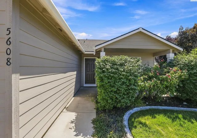 2nd image of 5608 Mckinley Ct, Pasco, WA 99301 | MLS# 295462