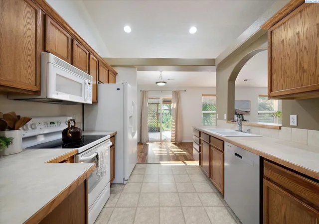 2nd image of 3001 S Highlands Blvd, West Richland, WA 99353 | MLS# 295410
