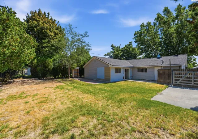 22nd image of 2200 Dover Street, Richland, WA 99352 | MLS# 293835