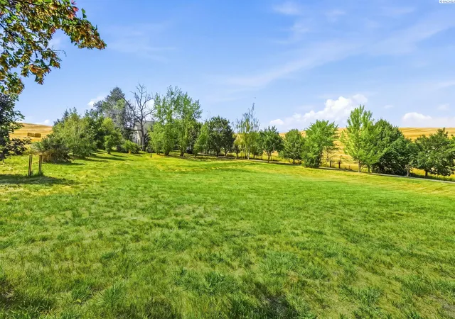 3rd image of 651 Klemgard Road, Pullman, WA 99163 | MLS# 295512