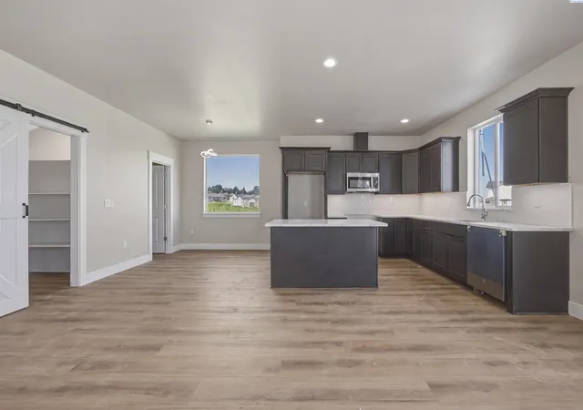 5th image of 205 Victoria Street, Sunnyside, WA 98944 | MLS# 295450