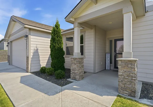 1st image of 7025 Collins Rd, West Richland, WA 99353 | MLS# 295287