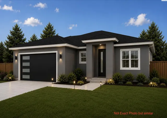 1st image of 401 Hogan St, Sunnyside, WA 98944 | MLS# 295230