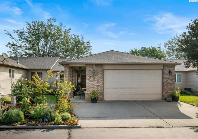 2nd image of 105 Innisbrook Ln, Pasco, WA 99301 | MLS# 295657