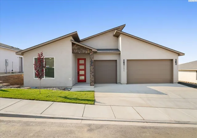 1st image of 6621 W 27th Ave, Kennewick, WA 99338 | MLS# 295600