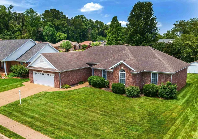 Photo 2 of Manufactured home for sale at 2742 Charlestown Ct, Evansville, IN 47725 | MLS# 202626226 | Listing updated on 2026-09-01