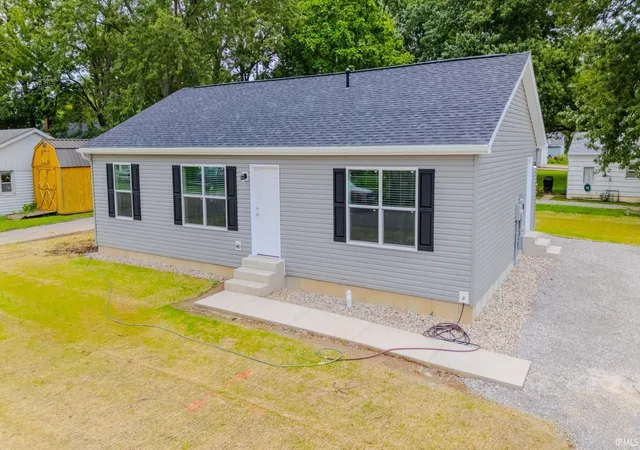 Photo 1 of Manufactured home for sale at 1575 Hawthorne St, Wabash, IN 46992 | MLS# 202632176 | Listing updated on 2026-09-08