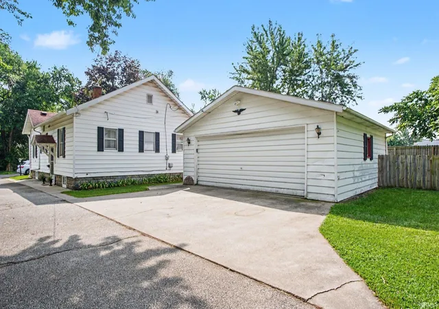 17th image of 1513 El Reno St, Elkhart, IN 46516 | MLS# 202632385