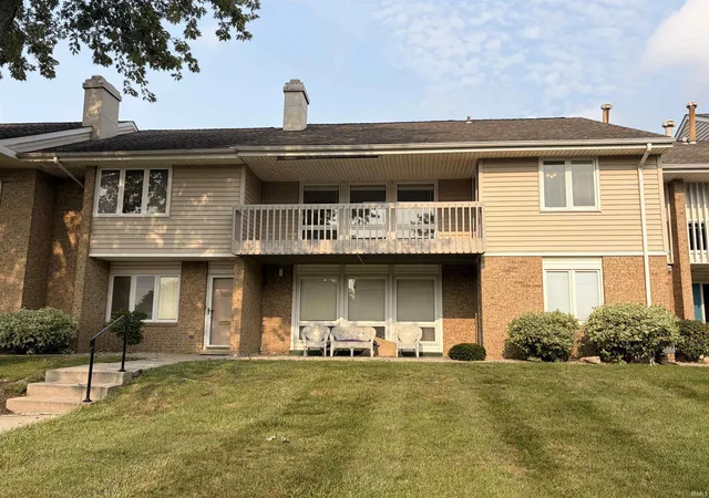 2nd image of 5665 S Wayne Ave #D, Fort Wayne, IN 46807 | MLS# 202632542