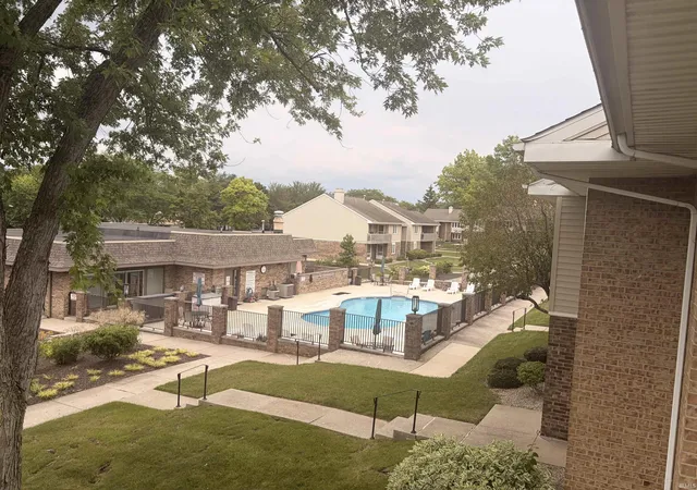 3rd image of 5665 S Wayne Ave #D, Fort Wayne, IN 46807 | MLS# 202632542