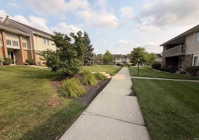 5th image of 5665 S Wayne Ave #D, Fort Wayne, IN 46807 | MLS# 202632542