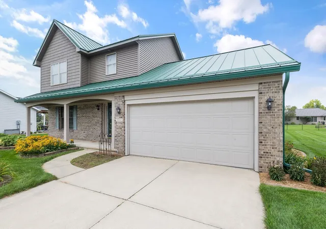 Photo 3 of Manufactured home for sale at 18865 Fillmore Dr, Goshen, IN 46528 | MLS# 202633174 | Listing updated on 2026-09-14