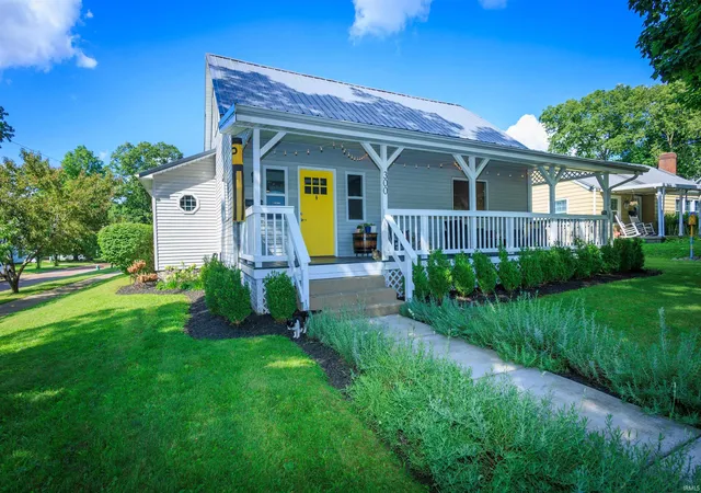 Photo 1 of Sale Pending at 300 E New St, Attica, IN 47918 | MLS# 202633438 | Listing updated on 2026-09-11