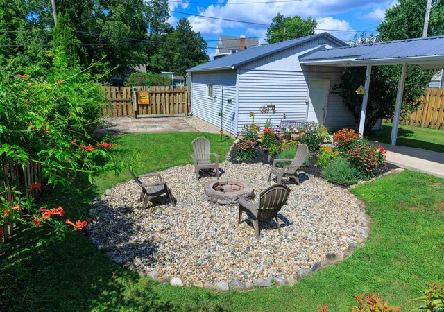 Photo 3 of Sale Pending at 300 E New St, Attica, IN 47918 | MLS# 202633438 | Listing updated on 2026-09-11