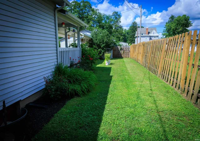 Photo 4 of Sale Pending at 300 E New St, Attica, IN 47918 | MLS# 202633438 | Listing updated on 2026-09-11
