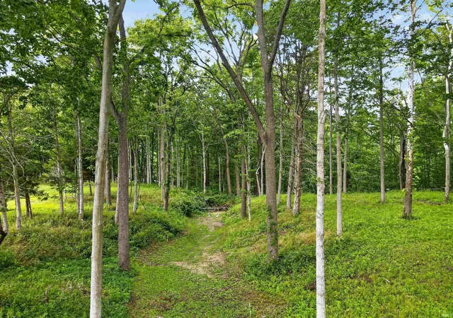 Photo 3 of Sale Pending at 9560 W Chapel Rd, Andrews, IN 46702 | MLS# 202633451 | Listing updated on 2026-09-30