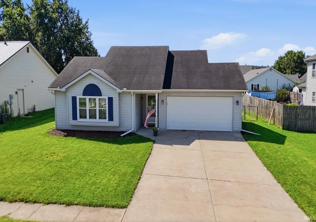 Photo 2 of Sale Pending at 2022 Stoney Hurst Bnd, Huntington, IN 46750 | MLS# 202633639 | Listing updated on 2026-08-22
