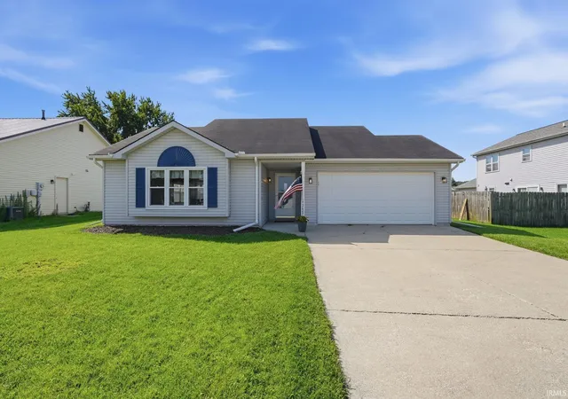 Photo 3 of Sale Pending at 2022 Stoney Hurst Bnd, Huntington, IN 46750 | MLS# 202633639 | Listing updated on 2026-08-22