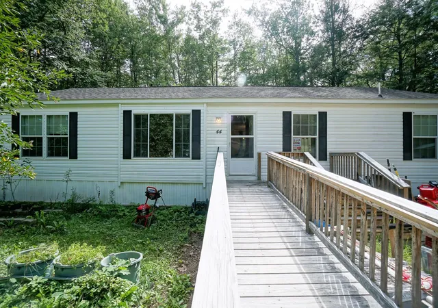 2nd image of 44 Bluebird Ln, Barrington, NH 03825 | MLS# 5103960