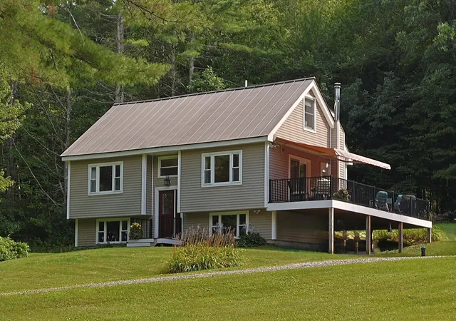 1st image of 795 Center Of Town Rd, White River Junction, VT 05001 | MLS# 5104025