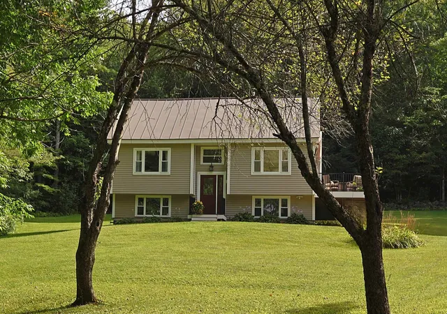 4th image of 795 Center Of Town Rd, White River Junction, VT 05001 | MLS# 5104025