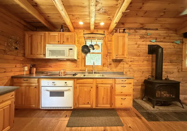 4th image of 11 Beard Ln, Grafton, NH 03240 | MLS# 5104085