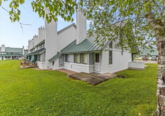 1st image of 185 Village Green Dr #8A Week C, Stowe, VT 05661 | MLS# 5104107