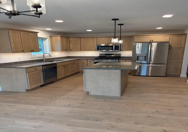 2nd image of 796 Harbor View Dr, St. Albans Town, VT 05478 | MLS# 5104245