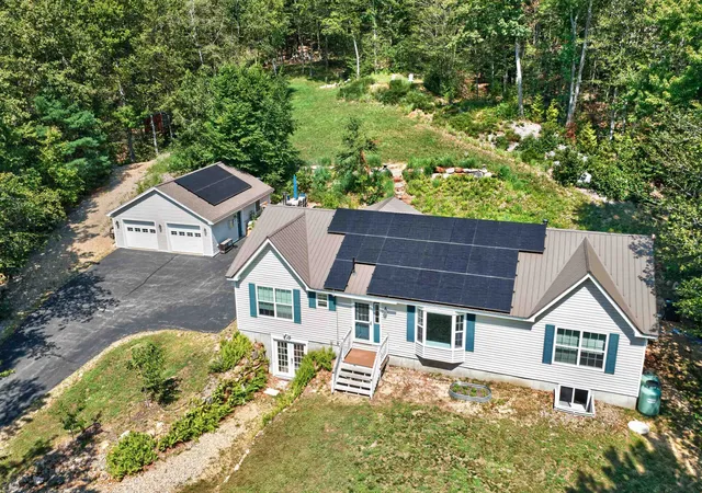2nd image of 40 Brienne Rd, New Durham, NH 03855 | MLS# 5104988