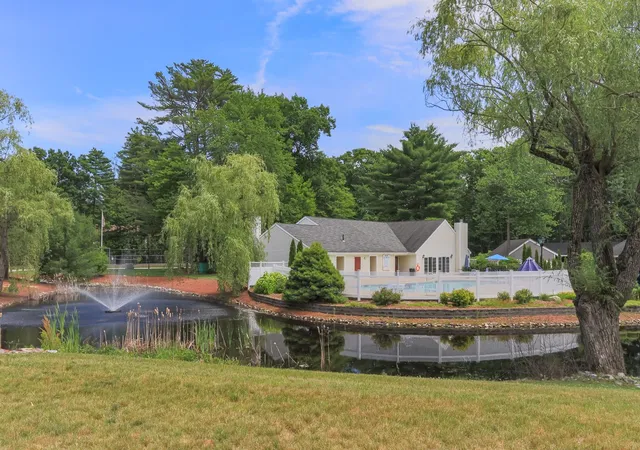 Photo 3 of Sale Pending at 6 Northbrook Dr #609, Manchester, NH 03102 | MLS# 5105169 | Listing updated on 2026-08-19